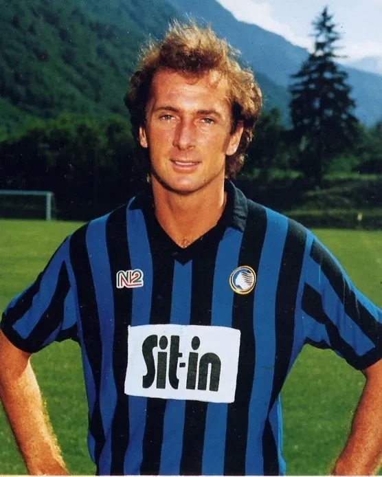 Travor Francis con la maglia dell'Atalanta